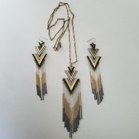 SOLD - Faux Gold Arrow Fringe Necklace & Earrings - Picture 2 of 8